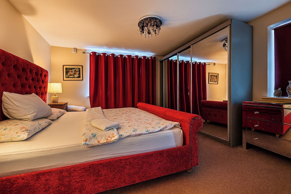 Woodland Retreat in High Wycombe in High Wycombe, United Kingdom