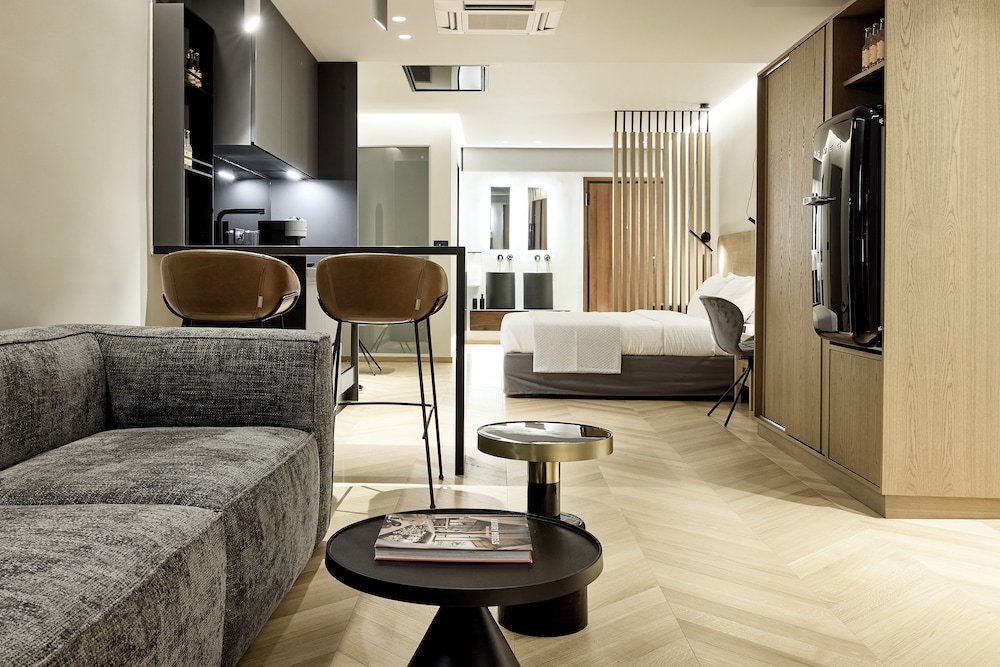 Cama Luxury Suites Kavouri — 4-Star Luxury Hotel in Athens, Greece