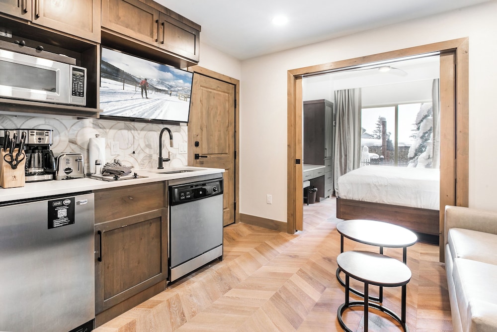 Canyons Village Condos by All Seasons Resort Lodging - photo 55