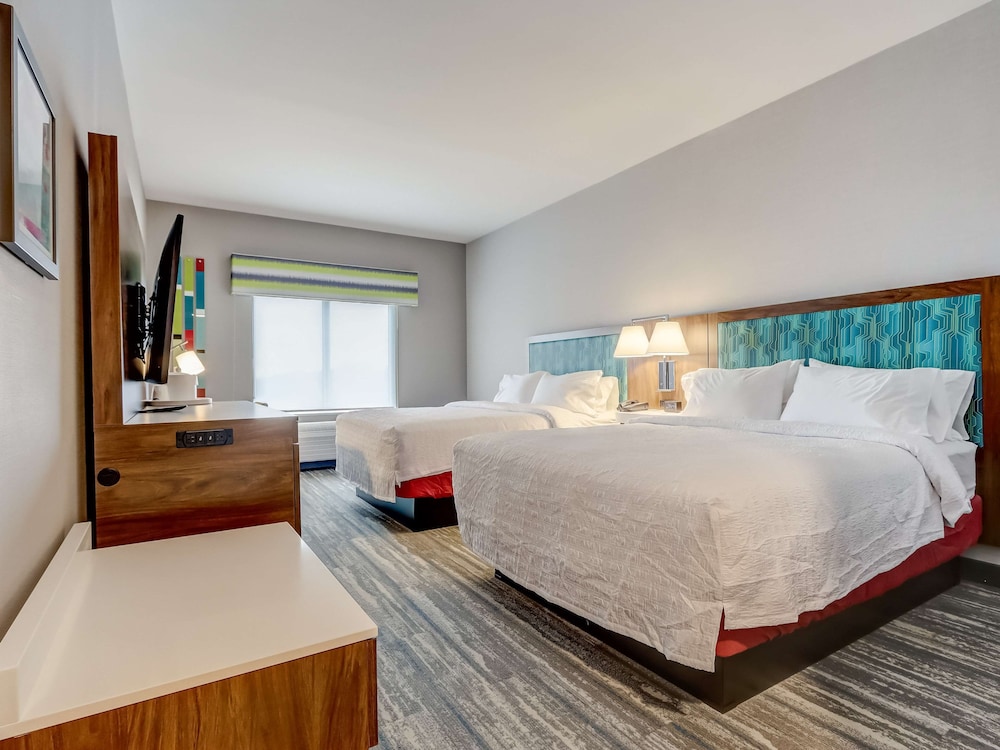 Hampton Inn and Suites by Hilton Cincinnati Midtown Rookwood - photo 6
