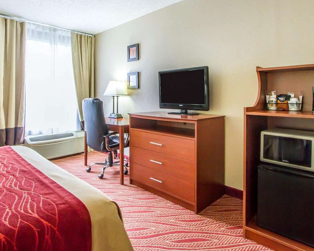 Comfort Inn Poplar Bluff North - photo 16