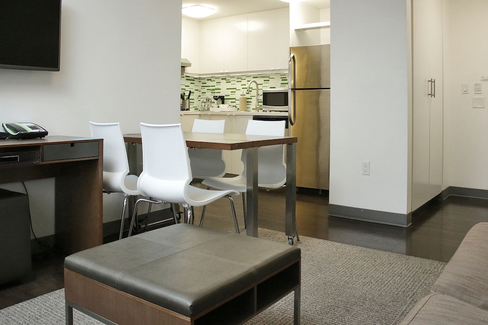 Element Miami Doral - photo 12