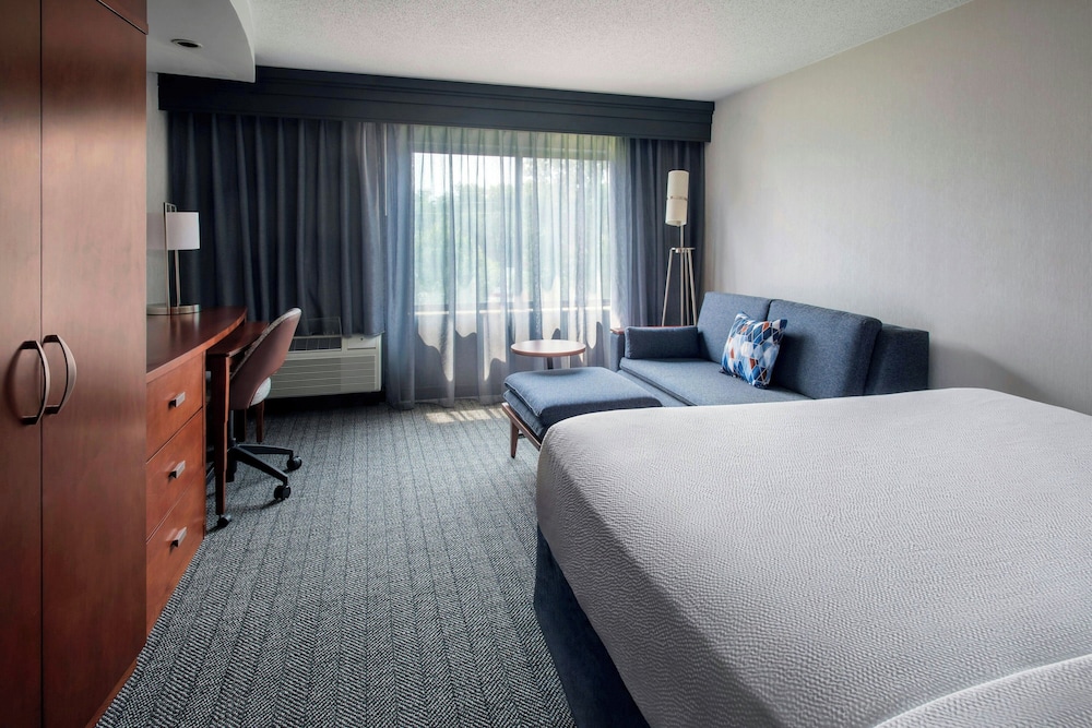 Courtyard by Marriott Paramus - photo 10