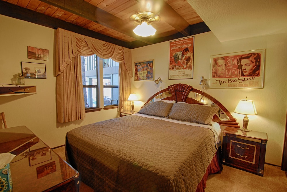 Vidor Village - photo 7
