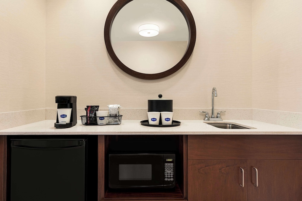 Hampton Inn & Suites Pittsburgh Waterfront West Homestead - photo 15