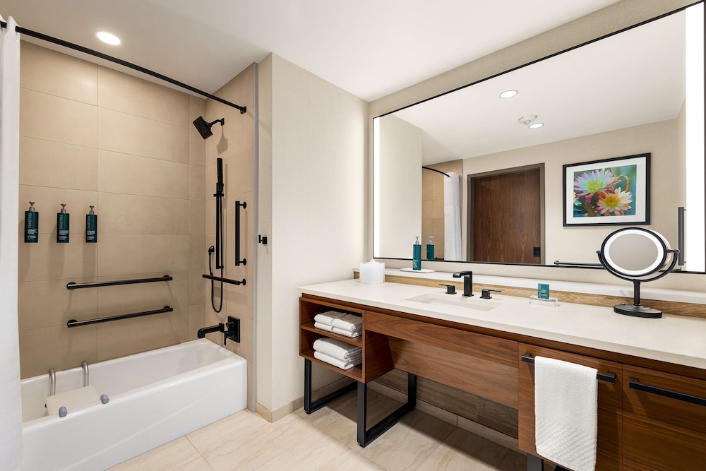 Hilton North Scottsdale At Cavasson - photo 34
