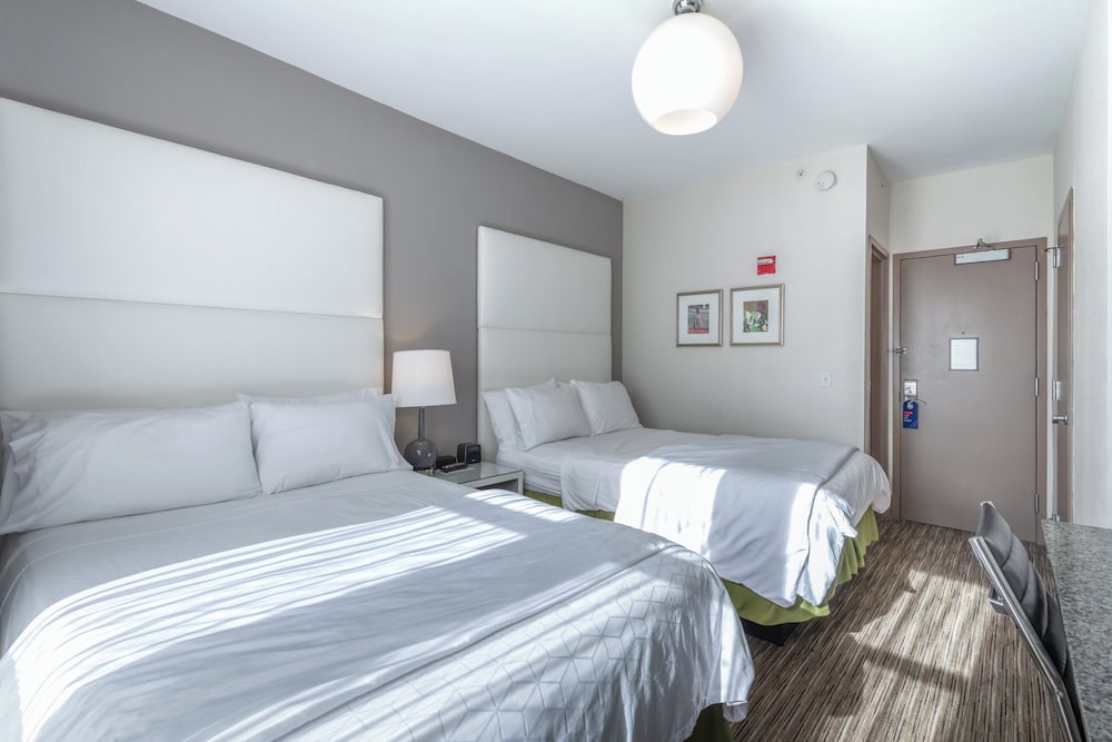 Holiday Inn Express Chicago Magnificent Mile - photo 5