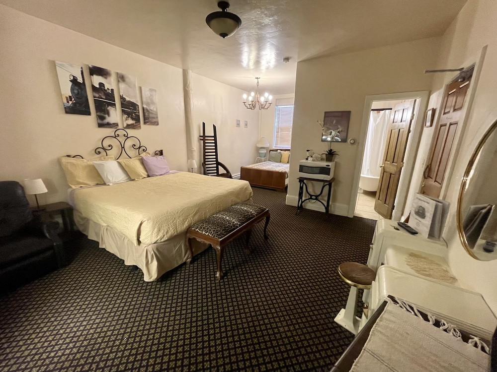 Steam Train Hotel - photo 4