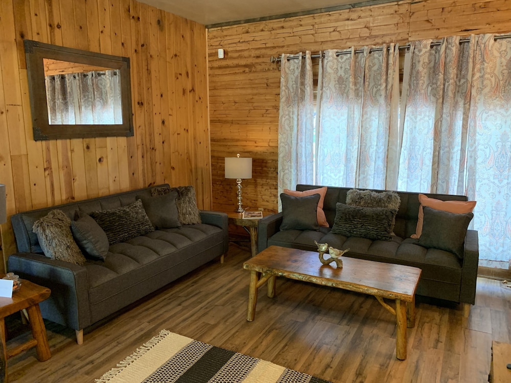 Grey Squirrel Resort - photo 91
