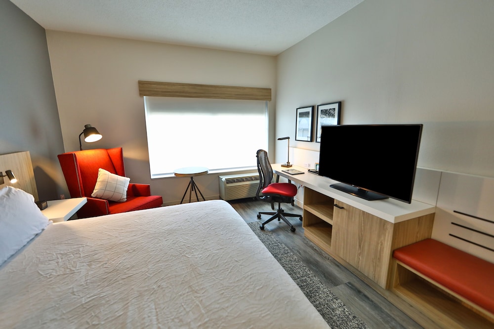 Hilton Garden Inn Savannah Historic District - photo 9