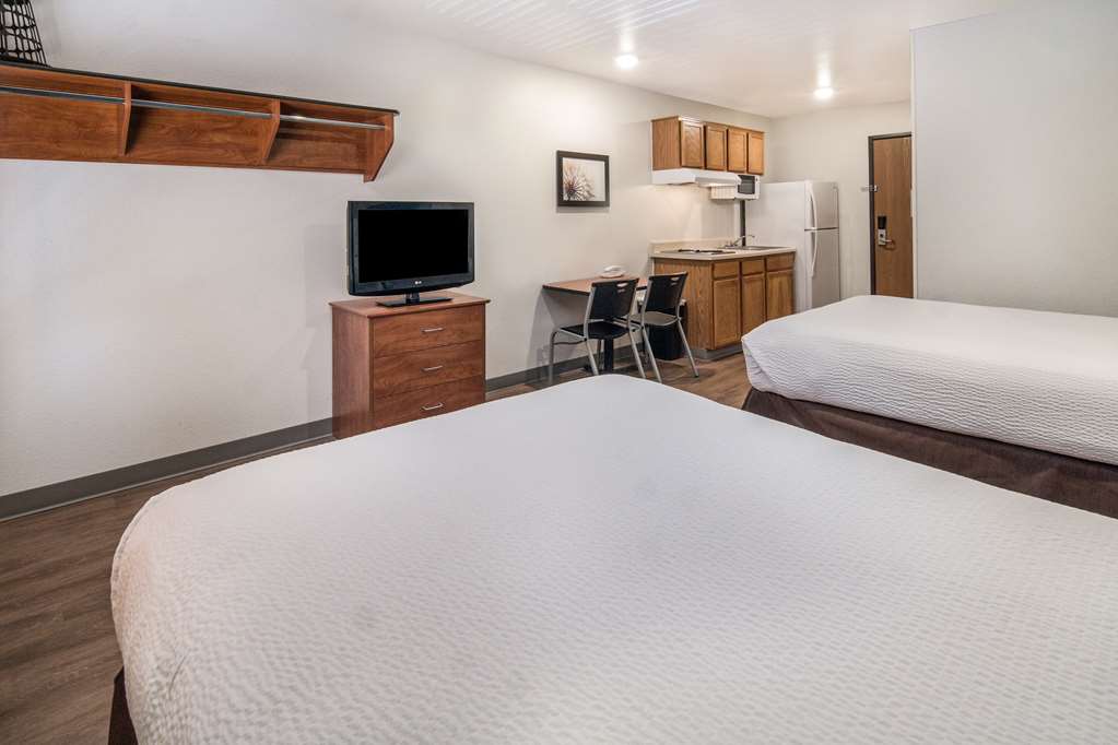 Woodspring Suites Denton - photo 24