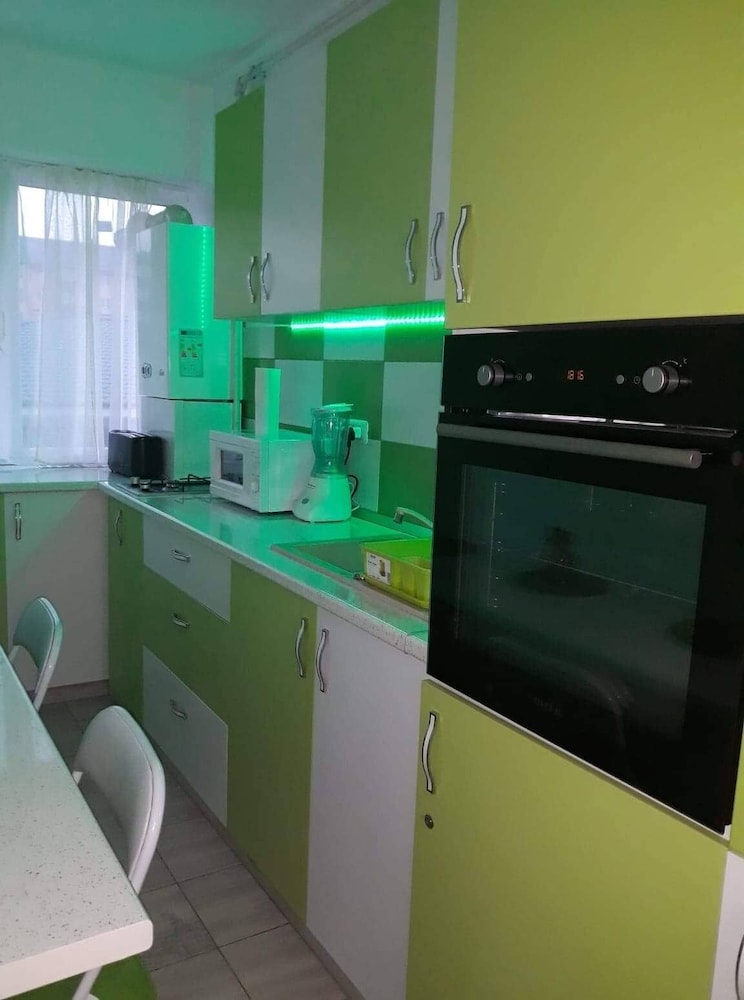 Stunning Green Studio 43 17173496 — Chiajna