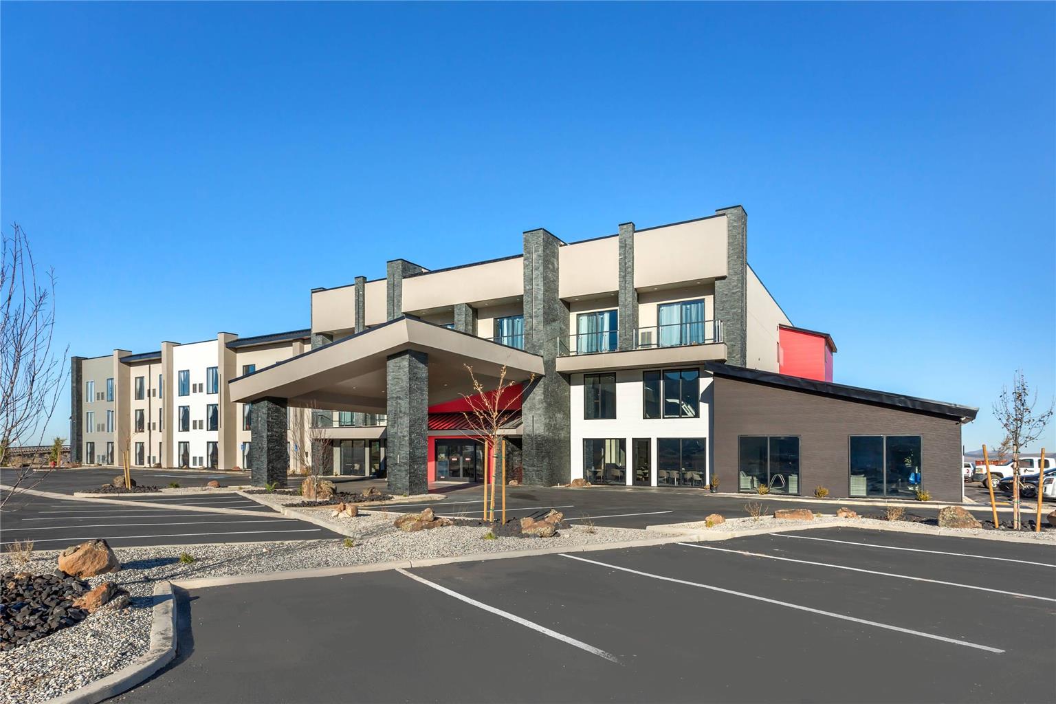 The Valor Hotel — Parowan