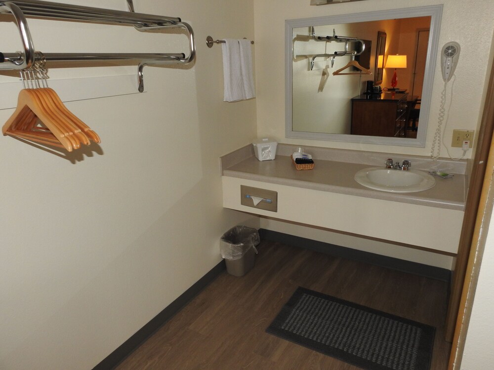 Edelweiss Inn - photo 33
