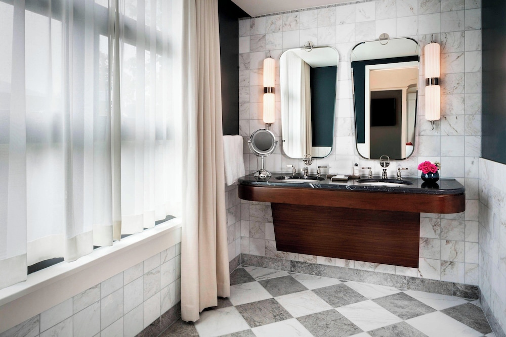 Perry Lane Hotel A Luxury Collection Hotel Savannah - photo 35