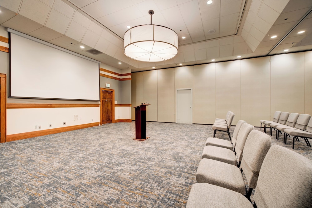 Holiday Inn West Yellowstone by IHG. - photo 182