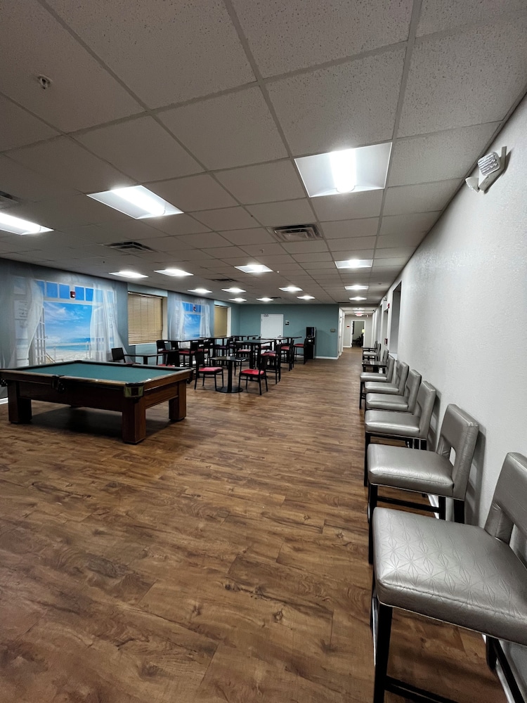 The View Studio Suites and Event Venue - photo 28