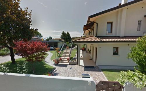 Casa Sabbionera — 4-Star Luxury Hotel in Latisana, Italy