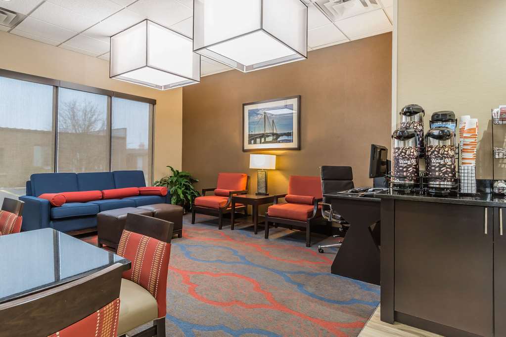 Comfort Inn Alton near I 255 - photo 38