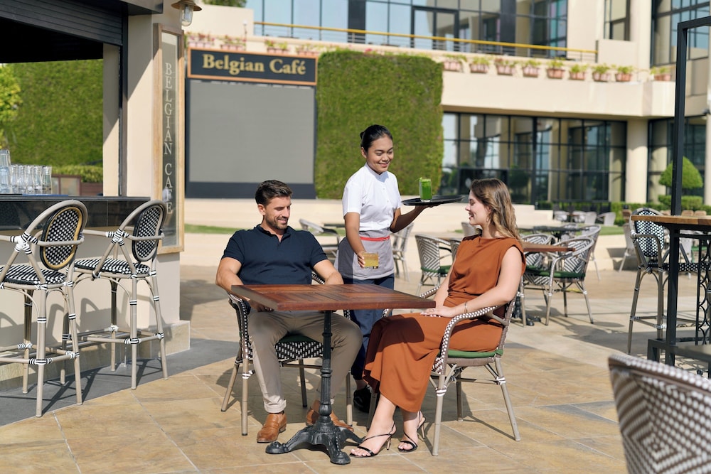 מזון ומשקאות