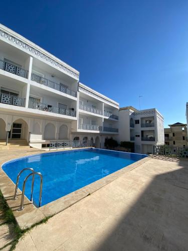 Luxury sea view apt tanger with Swimming pool — 4-Star Luxury Hotel in Tangier, Morocco
