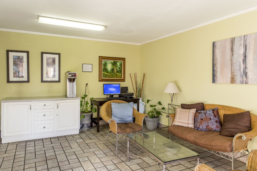 Premier Inns Thousand Oaks - photo 8
