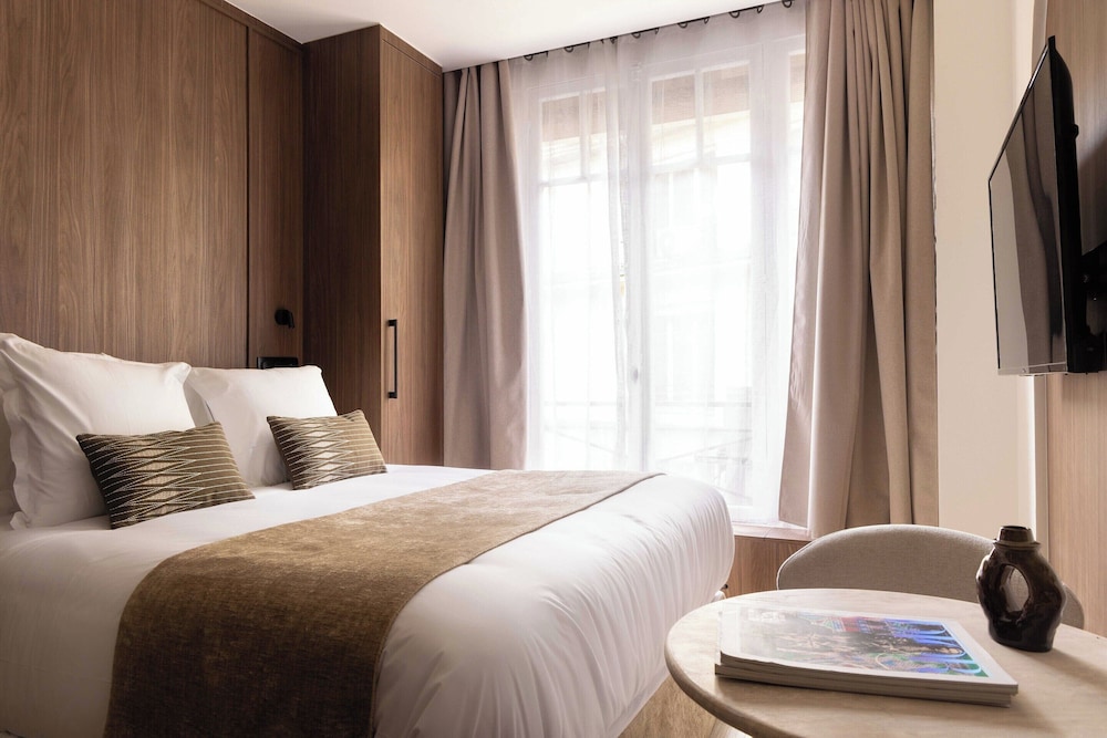 Charming Studio 2P Madeleine - carbon neutral hotel in Paris