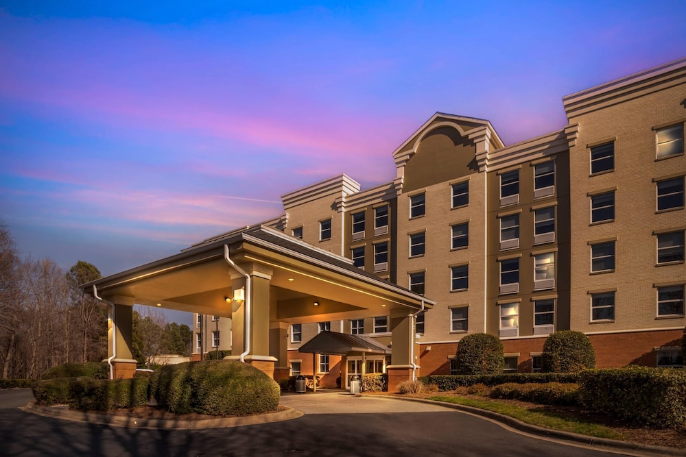 Comfort Suites near Birkdale Village Huntersville - photo 32