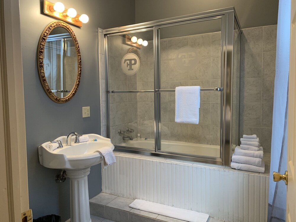 The Hotel Belvidere - photo 21