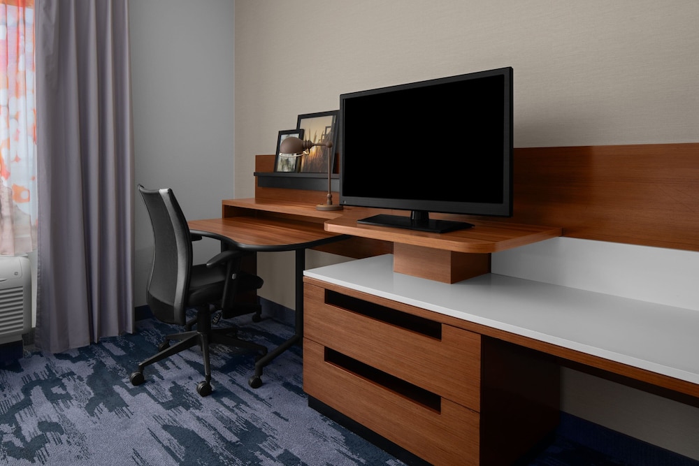 Fairfield Inn & Suites Tustin Orange County - photo 8