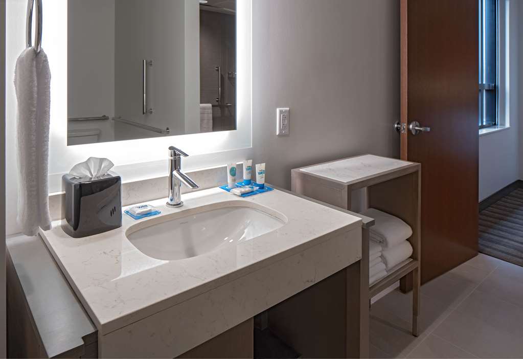 Hyatt House Indianapolis Downtown - photo 34