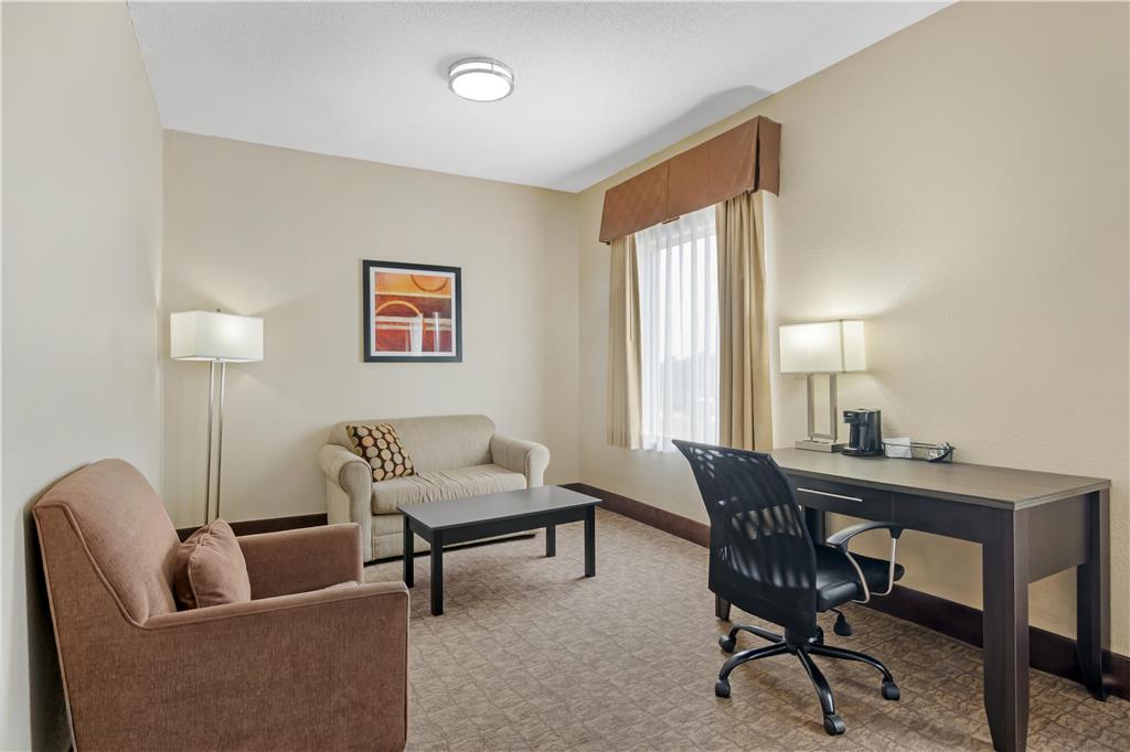 Best Western Teal Lake Inn - photo 14
