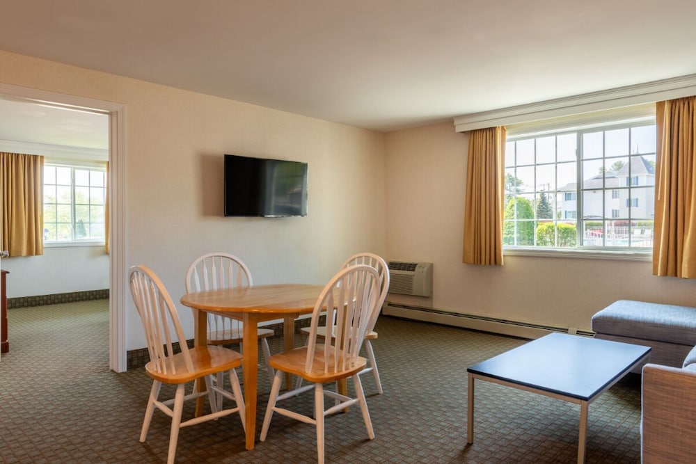 Ogunquit Hotel & Suites - photo 37