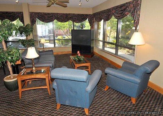 Grenada Inn - photo 2