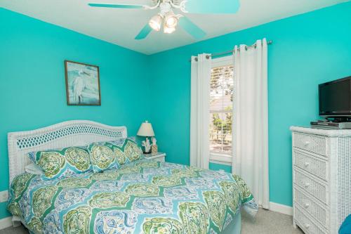 9th Street Sandy Feet by Oak Island Accommodations - photo 8