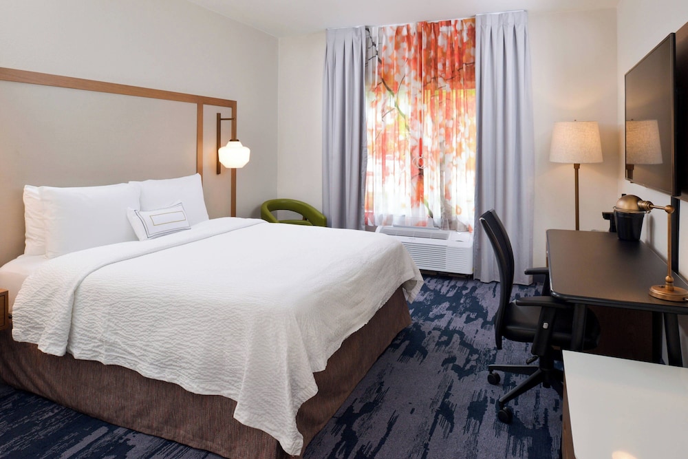 Fairfield Inn & Suites by Marriott Arlington Six Flags - photo 9