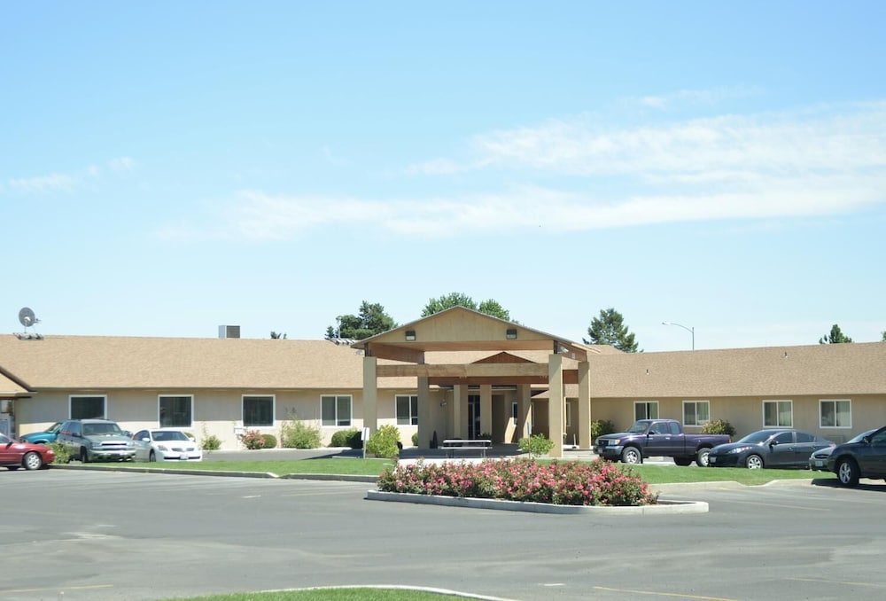 Knights Inn Quincy - photo 24