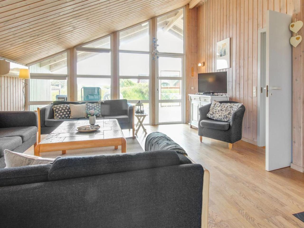 Holiday Home Gedda 700m from the sea by Interhome — 4-Star Luxury Hotel in Hvide Sande, Denmark
