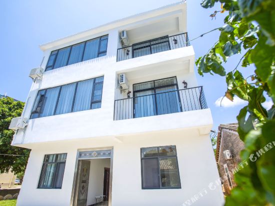 Flower house - carbon neutral hotel in Beihai