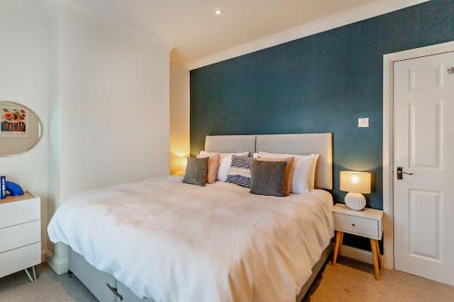 3 Bedroom Home With Free Parking&Flexible Bed Configuration