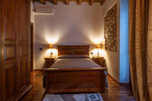 Napule...è Apartments — 4-Star Luxury Hotel in Peschiera Del Garda, Italy