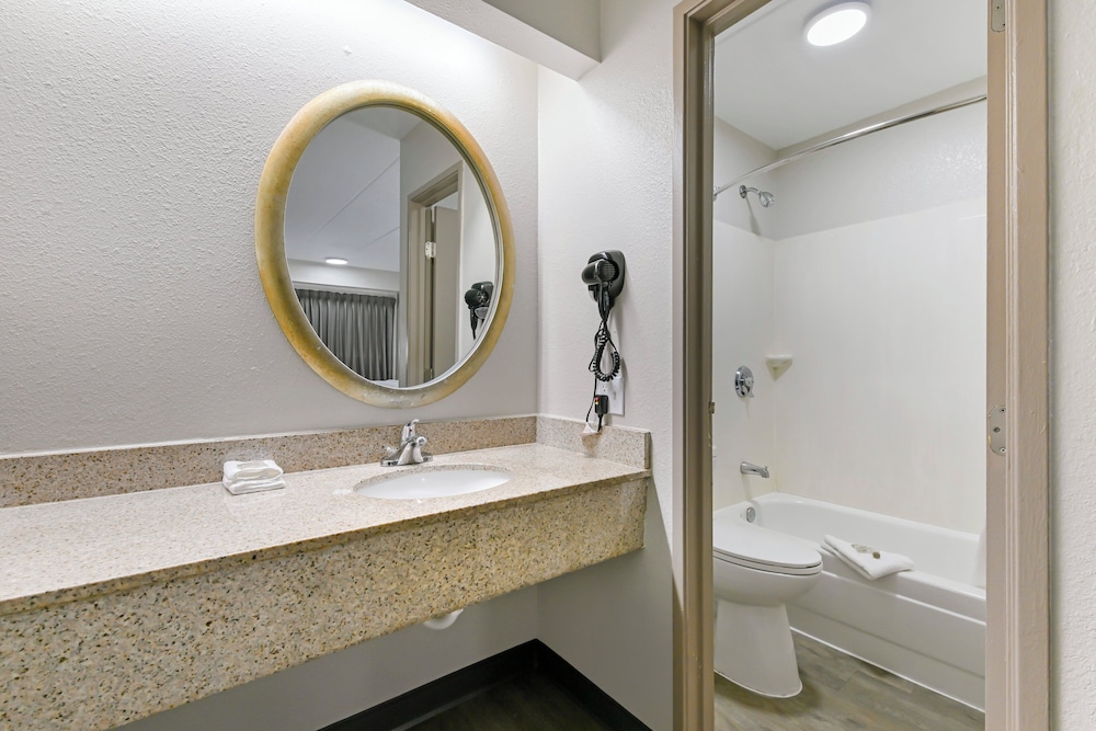 Red Roof Inn Washington DC Laurel - photo 24