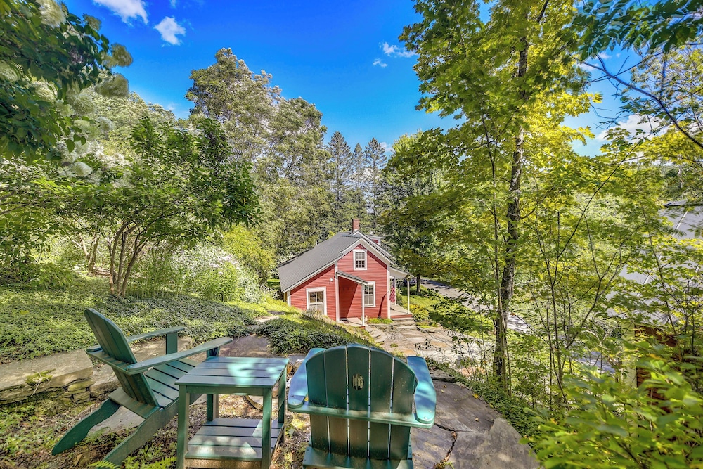 Warren Vacation Rental 3 Mi To Sugarbush Resort — Warren