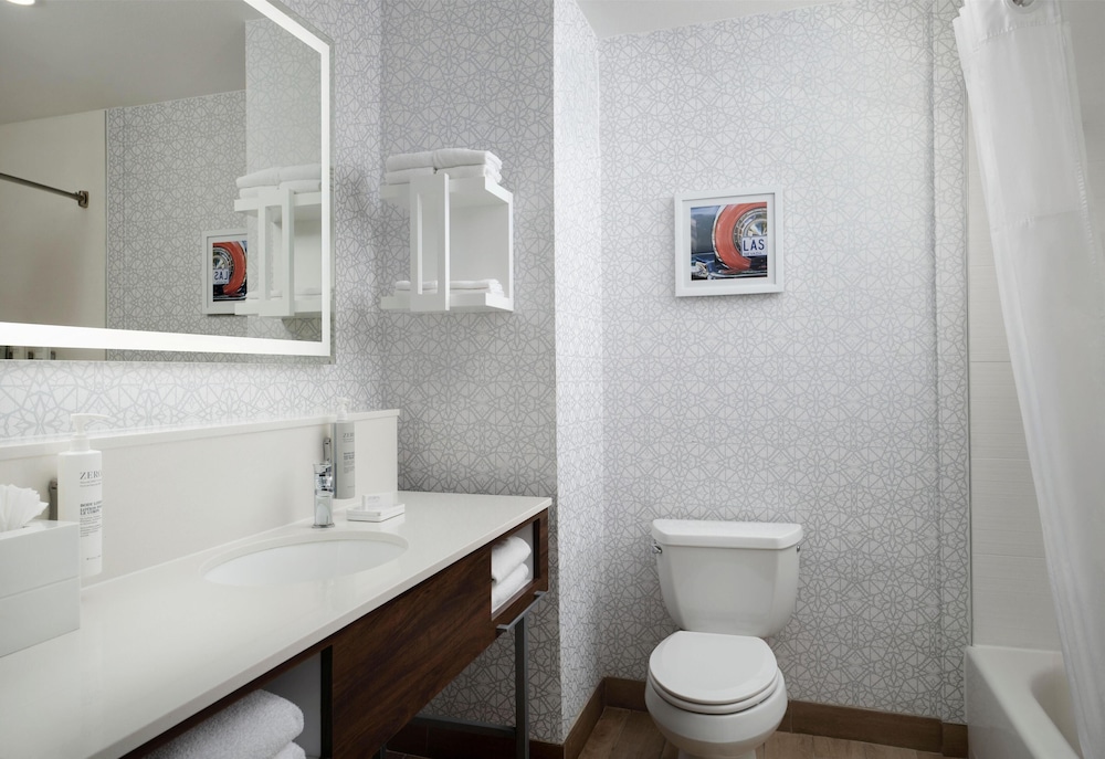 Hampton Inn & Suites Las Vegas Red Rock Summerlin - photo 19