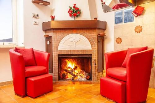 Charming House in Laurino with Mountain View — 4-Star Luxury Hotel in Laurino, Italy