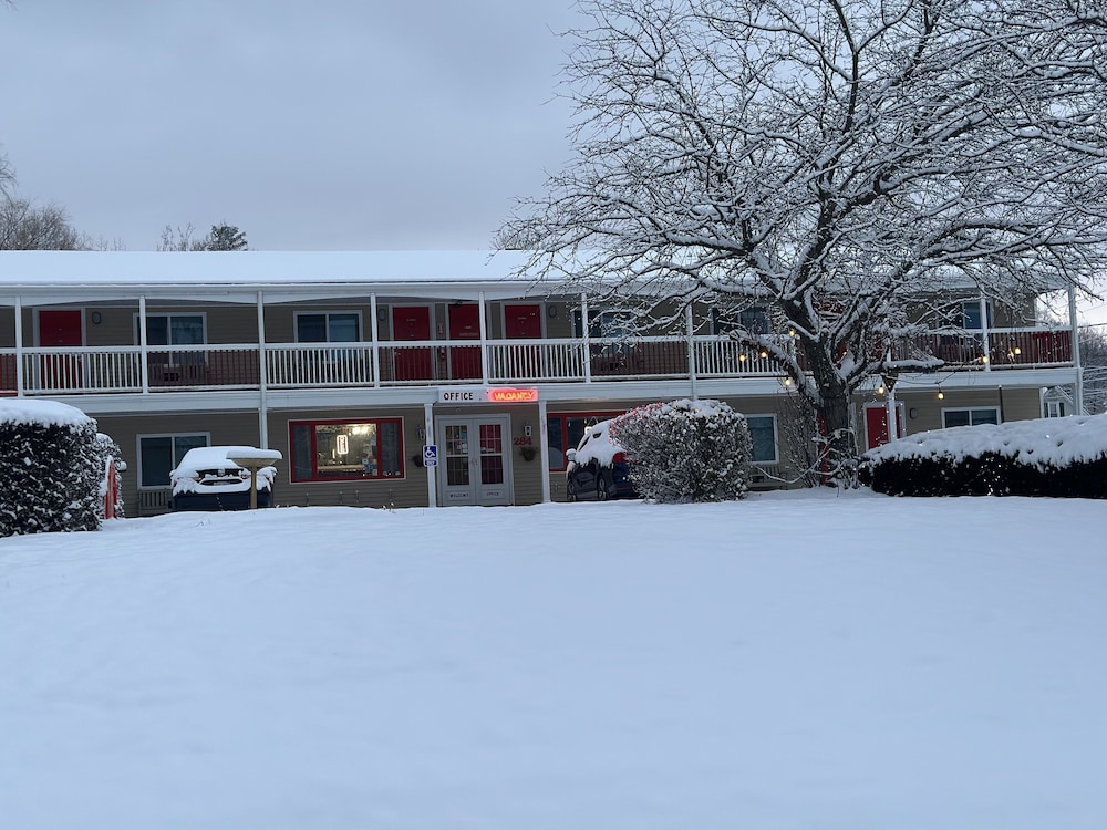 Cozy Corner Motel - photo 33