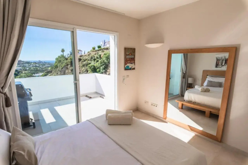 Altos De La Quinta — Benahavis