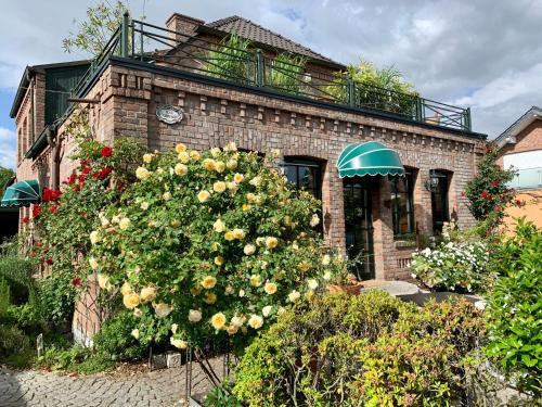 Rose Cottage in Rees die Seele baumeln lassen — 4-Star Luxury Hotel in Rees, Germany