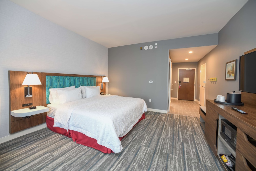 Hampton Inn & Suites Cincinnati Liberty Township - photo 24