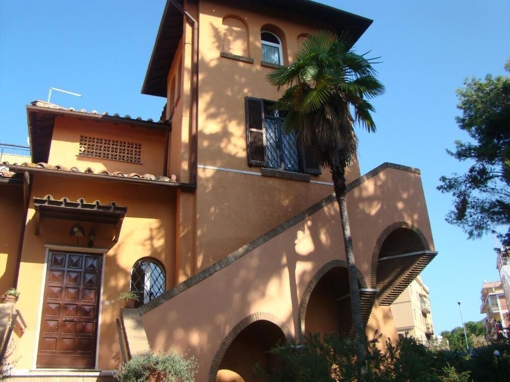 Il Romitello - carbon neutral hotel in Rome